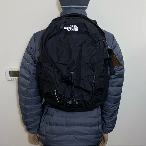 The North Face Generator Backpack School Bag TNF Black BRAND NEW WITH TAGS! - Picture 4 of 14